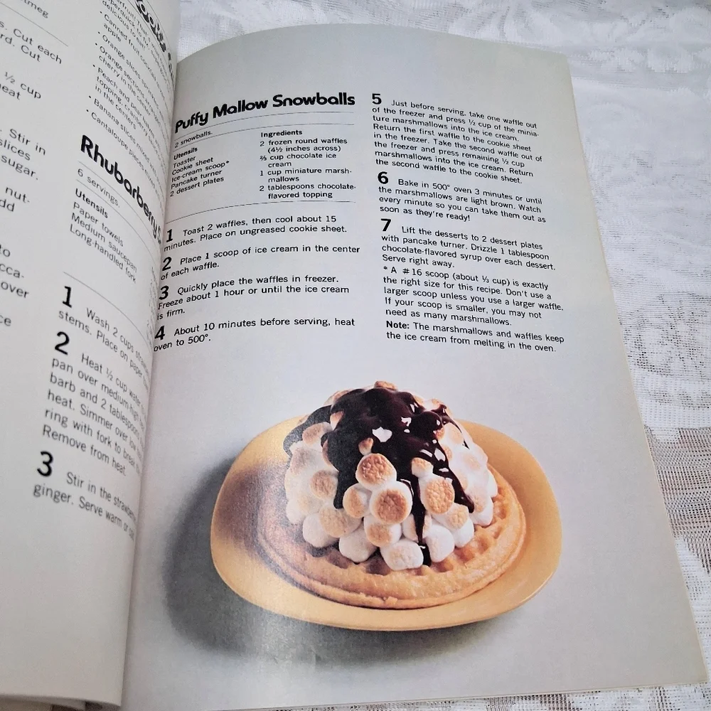 Vintage 1978 Betty Crocker's Cookbook For Boys & Girls Colorful Fun Recipes